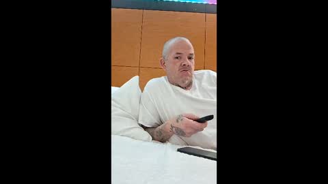 Snapshot of nathanrussell573 chatting on 02-19-26, 12:12 Tattdbgcock99 online show from 02-19-26, 12:12