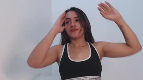 Snapshot of nathy_02 chatting on 11-13-25, 07:07 nathy online show from 11-13-25, 07:07