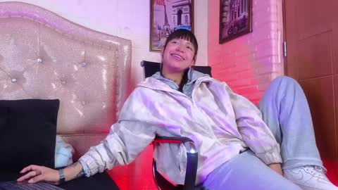 Snapshot of nathytorres chatting on 02-04-25, 11:16 Natalia Torres online show from 02-04-25, 11:16
