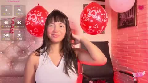 Snapshot of nathytorres chatting on 02-15-25, 08:01 Natalia Torres online show from 02-15-25, 08:01