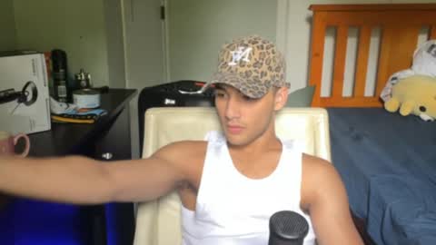 native_boy2 online show from 02-05-26, 08:35