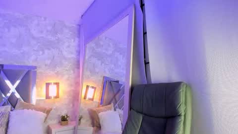 Snapshot of natt_collins chatting on 02-22-26, 02:56 Natalia online show from 02-22-26, 02:56