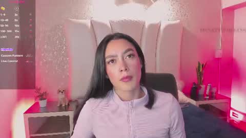 Snapshot of natt_collins chatting on 07-10-26, 04:17 Natalia online show from 07-10-26, 04:17