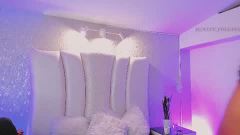Snapshot of natt_collins chatting on 07-18-26, 02:05 Natalia online show from 07-18-26, 02:05