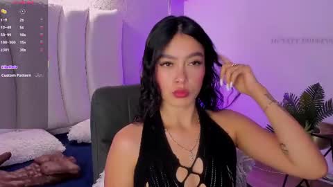 Snapshot of natt_collins chatting on 07-28-26, 02:51 Natalia online show from 07-28-26, 02:51