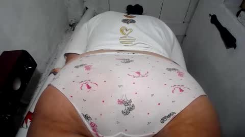 natalia online show from 05-20-26, 01:34