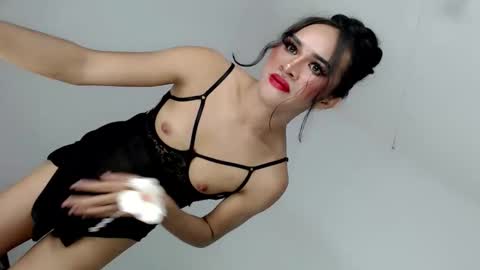 Nathalie smith online show from 02-15-26, 08:46