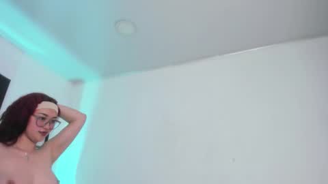 natty_redvelvet online show from 11-14-25, 03:49