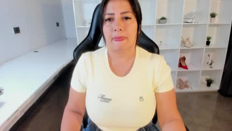 Jazmin Bigboobs online show from 06-06-26, 07:51