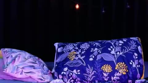 Snapshot of naturaltitss_ chatting on 12-05-25, 07:32 Gwen online show from 12-05-25, 07:32