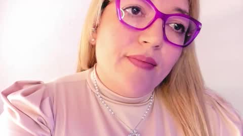 Nataly online show from 10-20-25, 09:43