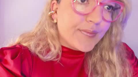 Nataly online show from 10-31-25, 11:44