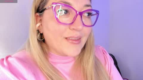 Snapshot of naty__mature_ chatting on 05-02-26, 05:29 Nataly online show from 05-02-26, 05:29