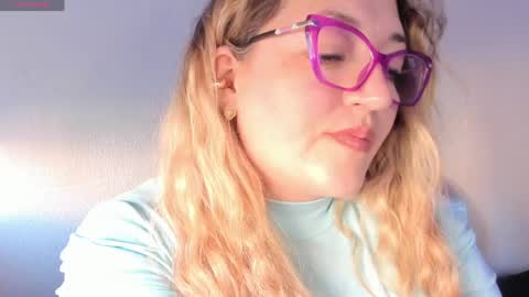 Snapshot of naty__mature_ chatting on 05-11-26, 05:54 Nataly online show from 05-11-26, 05:54