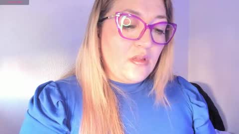 Snapshot of naty__mature_ chatting on 05-22-26, 05:51 Nataly online show from 05-22-26, 05:51