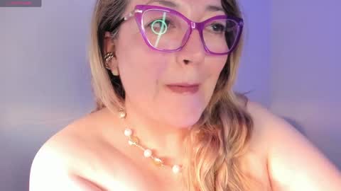 Snapshot of naty__mature_ chatting on 05-26-26, 06:37 Nataly online show from 05-26-26, 06:37