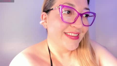 Snapshot of naty__mature_ chatting on 05-31-26, 06:31 Nataly online show from 05-31-26, 06:31