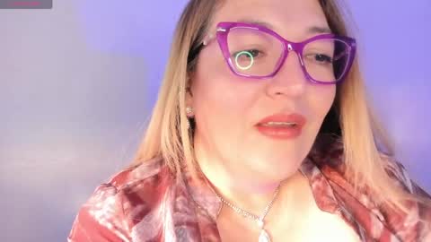 Snapshot of naty__mature_ chatting on 06-06-26, 06:23 Nataly online show from 06-06-26, 06:23