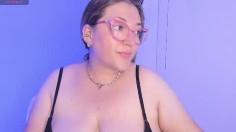 Snapshot of naty__mature_ chatting on 07-20-26, 08:11 Nataly online show from 07-20-26, 08:11