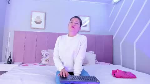 natybliss online show from 06-18-26, 05:19