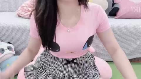 Snapshot of natycutiegirl chatting on 10-08-25, 05:16 Kiki online show from 10-08-25, 05:16