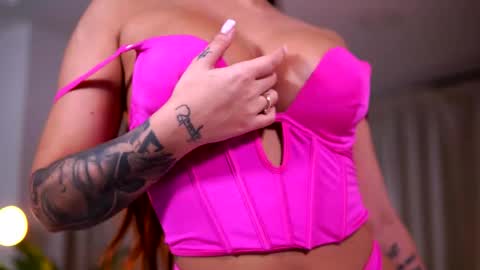 Naty online show from 05-19-26, 01:56