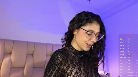 Snapshot of natysaenz1 chatting on 02-18-26, 09:27 Natalia online show from 02-18-26, 09:27