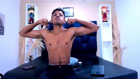 natzuki_ online show from 10-24-25, 11:39