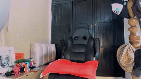 Miller online show from 01-17-25, 03:45