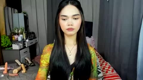 Snapshot of naughty_emmats chatting on 06-02-26, 10:45 emma online show from 06-02-26, 10:45