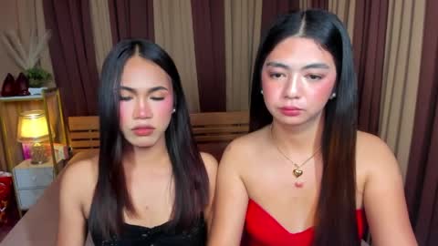 Snapshot of naughty_leigh chatting on 04-03-26, 07:50 LEIGH online show from 04-03-26, 07:50