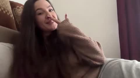 Snapshot of naughty_princesse chatting on 12-03-25, 10:46 Elena online show from 12-03-25, 10:46