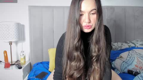 Snapshot of naughty_princesse chatting on 03-29-26, 10:43 Elena online show from 03-29-26, 10:43