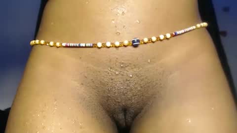 laura online show from 10-11-25, 08:02