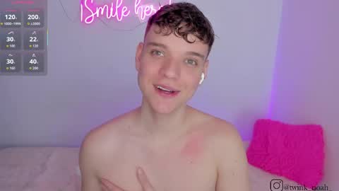 Snapshot of naughty_twink_ chatting on 05-15-26, 05:09 Noah online show from 05-15-26, 05:09