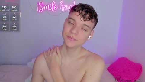 Snapshot of naughty_twink_ chatting on 05-21-26, 04:25 Noah online show from 05-21-26, 04:25