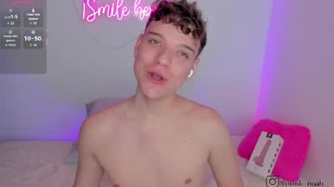 Snapshot of naughty_twink_ chatting on 06-18-26, 06:12 Noah online show from 06-18-26, 06:12