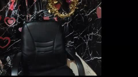 Snapshot of naughty_xxbunny chatting on 01-07-25, 04:50 beauty online show from 01-07-25, 04:50