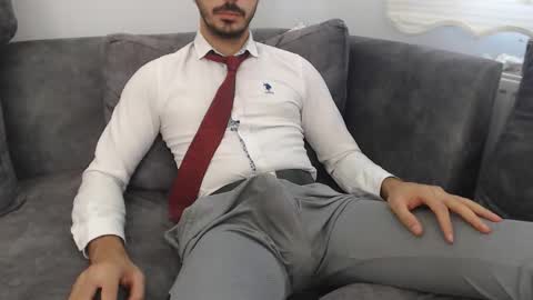 naughty pervert masterboy online show from 09-11-25, 12:27