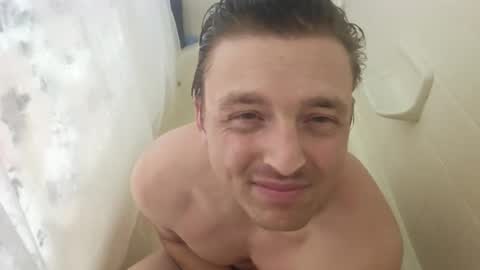 Snapshot of naughtyb791 chatting on 09-27-25, 01:10 StrawberryThickcakes online show from 09-27-25, 01:10