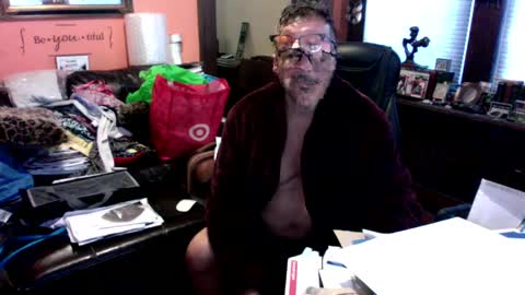 Snapshot of naughtybone chatting on 10-06-25, 09:01 naughtybone online show from 10-06-25, 09:01