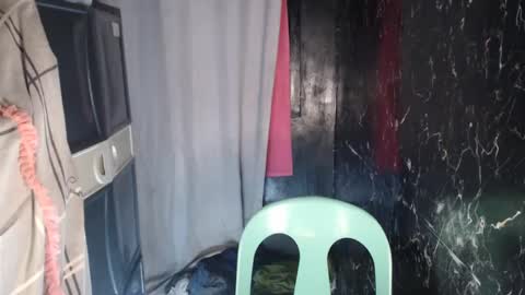 Snapshot of naughtybutsexy69 chatting on 12-20-24, 01:11 Arch online show from 12-20-24, 01:11