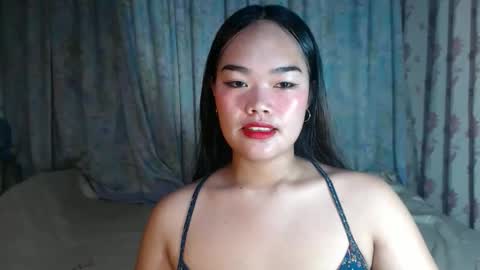 Snapshot of naughtyhotamber chatting on 02-12-26, 04:24 amber and ryan online show from 02-12-26, 04:24