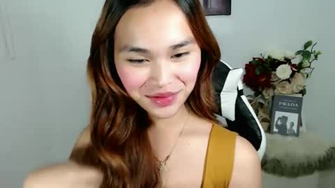 Snapshot of naughtymuse_ chatting on 02-16-26, 07:26 ELISE online show from 02-16-26, 07:26