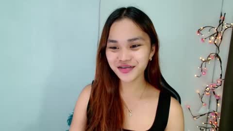 Snapshot of naughtymuse_ chatting on 02-19-26, 10:50 ELISE online show from 02-19-26, 10:50