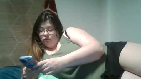 Snapshot of naughtynatalie1988x chatting on 06-03-26, 10:59 Natalie online show from 06-03-26, 10:59