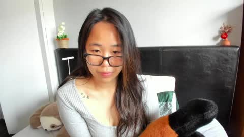 Gigi Chu  online show from 04-26-26, 09:29