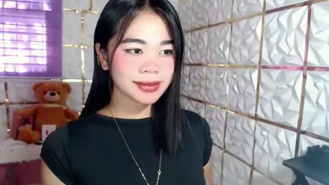 Snapshot of naughtyprincessmae chatting on 05-25-26, 12:38 PrincessMae online show from 05-25-26, 12:38