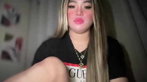 Snapshot of naughtyrosecum chatting on 01-05-25, 08:00 Rose Wilson online show from 01-05-25, 08:00