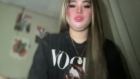 Snapshot of naughtyrosecum chatting on 02-09-25, 06:01 Rose Wilson online show from 02-09-25, 06:01
